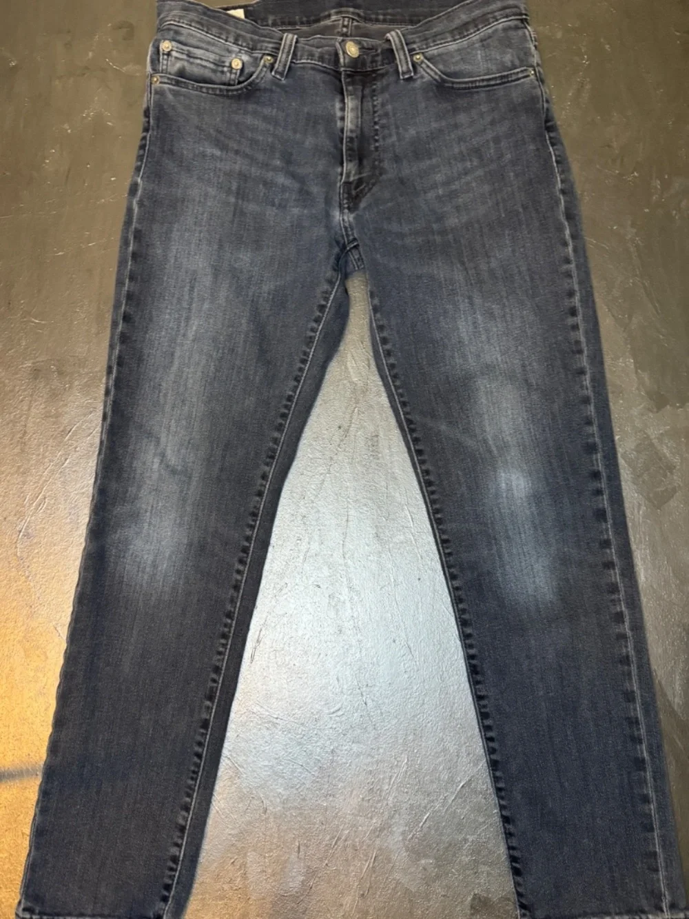 Levis Premium 511 Flex Fit Jeans in Dark Blue Wash Men’s W32L30 Black Label